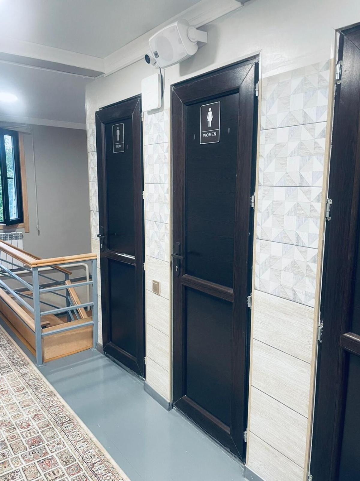 Salamat Hotel Bishkek Exterior foto